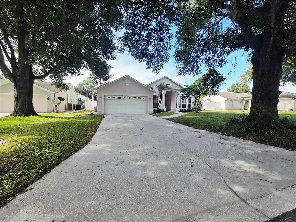 3 bed, 2.0 bath, 1794 sqft, $2,400 — Photo 4