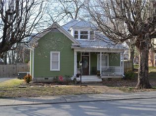 206 S High St, McMinnville, TN 37110