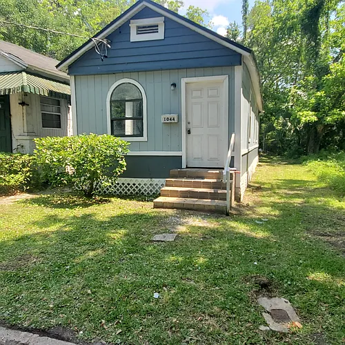1044 Reiman St Photo 1