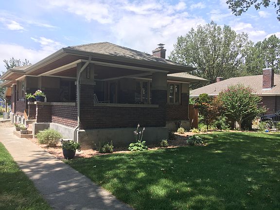 Big front porch with swing