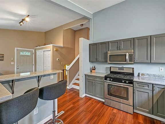 5th image of 3 Cathy Dr