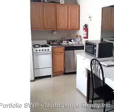 2nd image of 1474 Neil Ave APT D