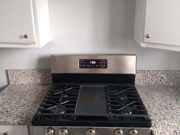 4th image of 10121 Woodworth Ave APT 7