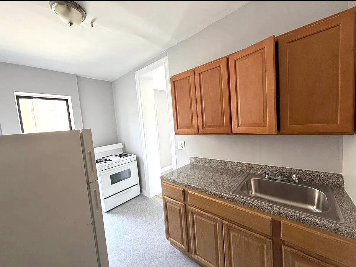 710 East 138th Street — Photo 3