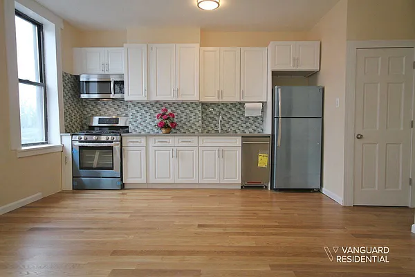 Rented by Vanguard Residential LLC | media 1