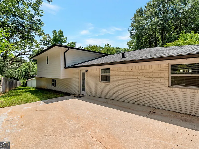 3102 Edgewater Dr — Photo 25