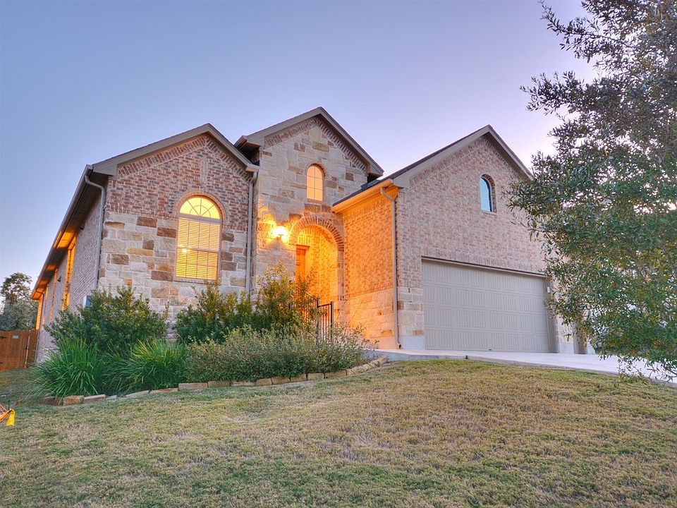 1st image of 216 Catalina Ln