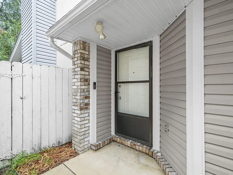 3930 Balsam Dr — Photo 5