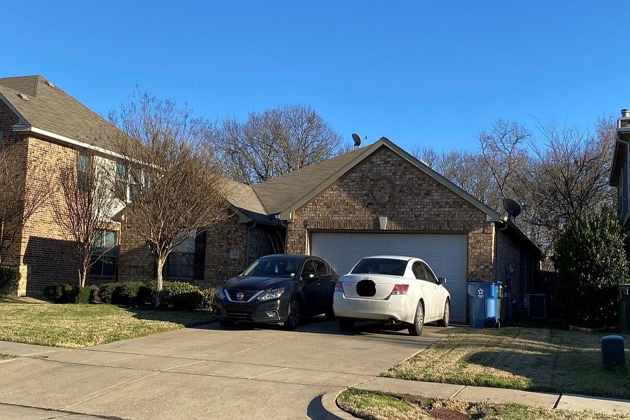 2nd image of 3010 Graystone Ct