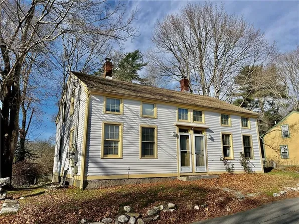 8 North Rd APT A, Shannock, RI 02875