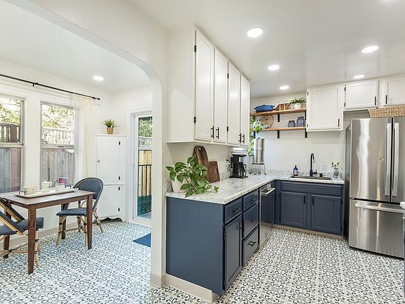 2nd image of 420 Montgomery Street