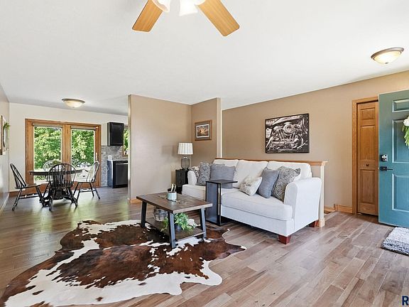 4th image of 4209 N Alaska Ave