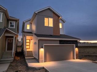 20723 24th Ave NW, Edmonton, AB T6M 2C4