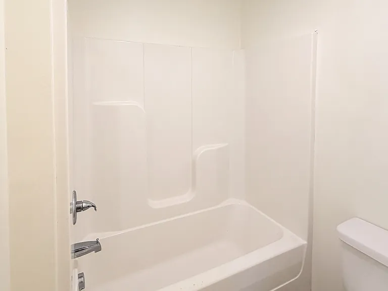 137 Felix Rd — Photo 4