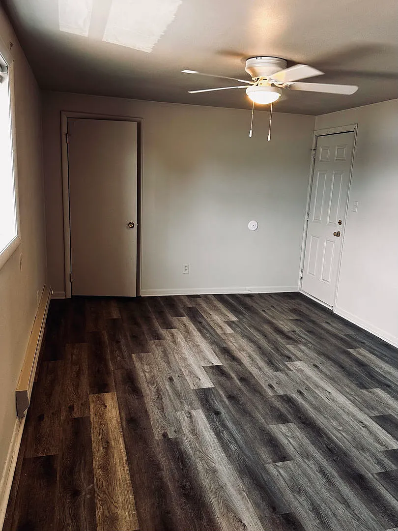 1 bed, 1.0 bath, 600 sqft, $900 — Photo 2