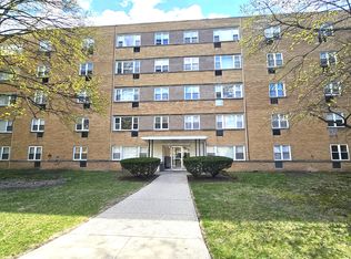 2025 W Granville Ave APT 305, Chicago, IL