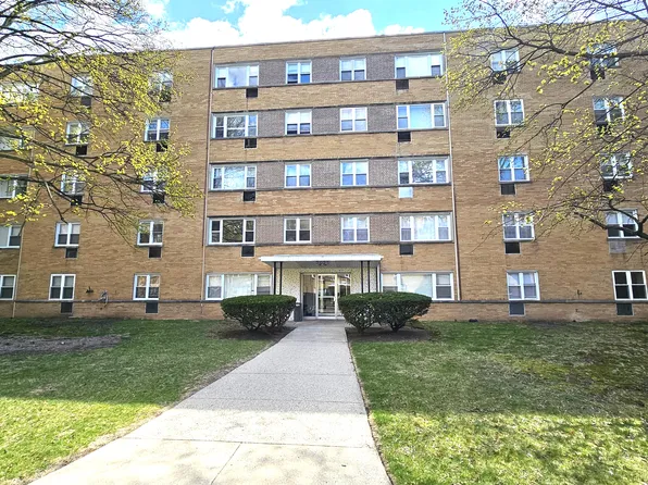 2025 W Granville Ave APT 305, Chicago, IL 60659