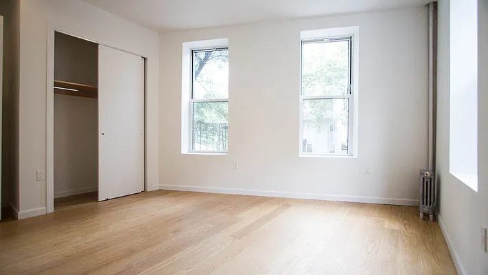 Rented by Nooklyn NYC LLC | media 12