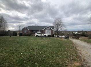 122 Valleyview Dr, Fisherville, KY 40023