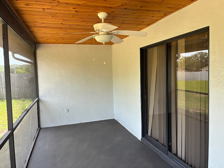 2130 W Silver Hill Ln — Photo 13