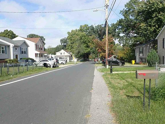 5th image of 7863 Mayford Ave