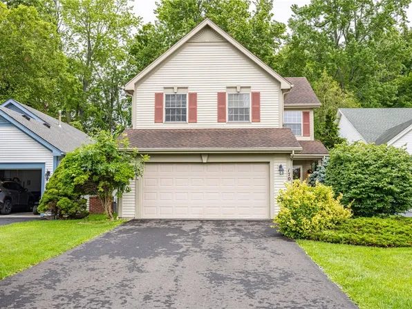 170 Cranbrook Ter, Webster, NY 14580