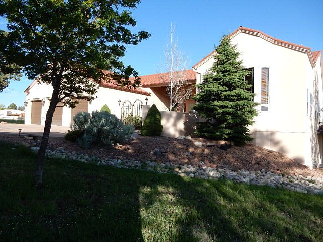 1st image of 231 El Camino Dr