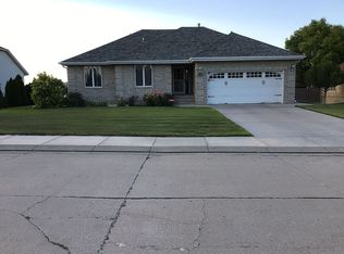 2320 Lariat Loop, Gering, NE 69341