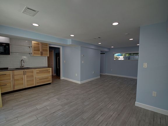 4th image of 1225 26th St N #1