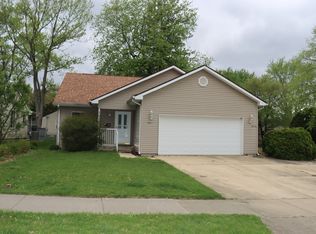 301 S Fair St, Champaign, IL 61821