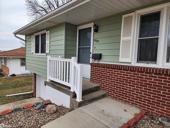 3rd image of 609 E 19th St