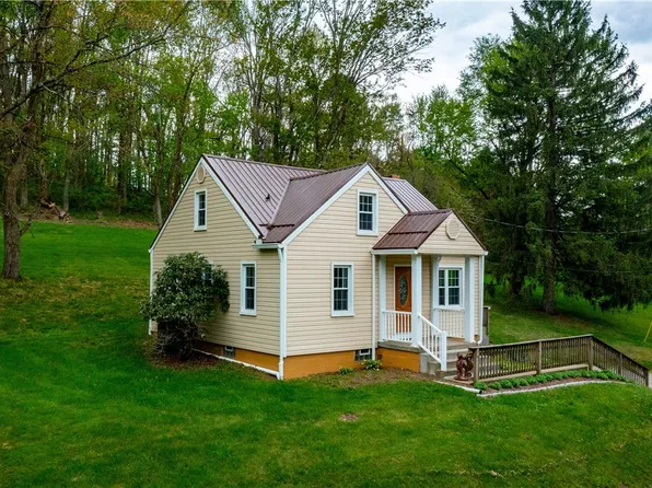 973 Blackhawk Rd, Beaver Falls, PA 15010