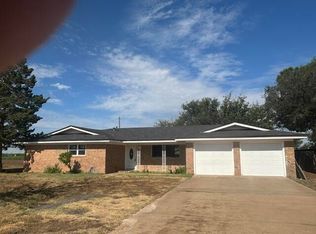 1926 Avenue H, Levelland, TX 79336