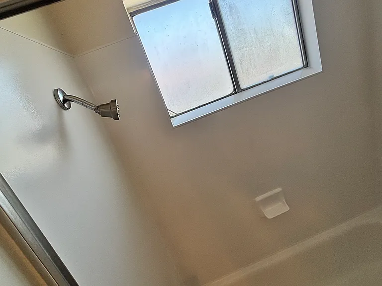 Driftwood Apartments — Photo 18
