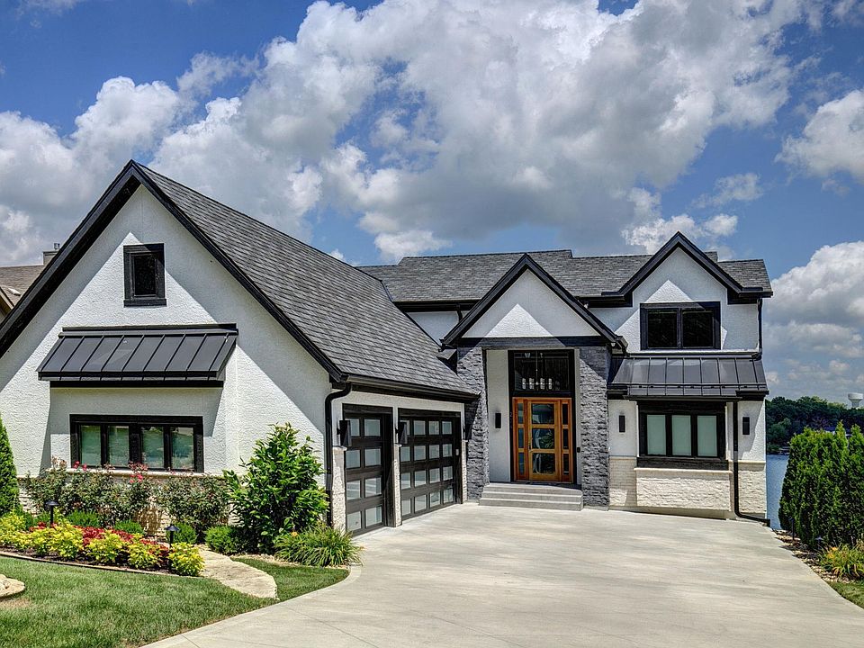Newly built in 2019 with amazing views and access to Lake Winnebago!