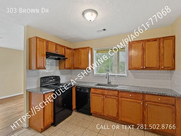 303 Brown Dr — Photo 6
