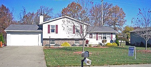 1st image of 912 W Linden Cir