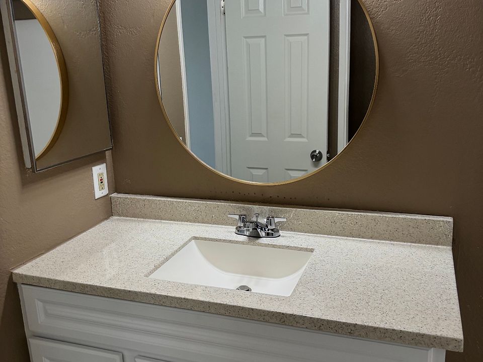 1st image of 28631 Calle Del Lago #B