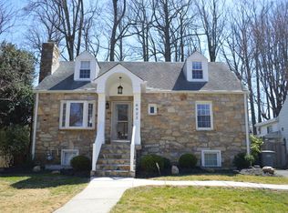 6923 Custis Pkwy, Falls Church, VA 22042