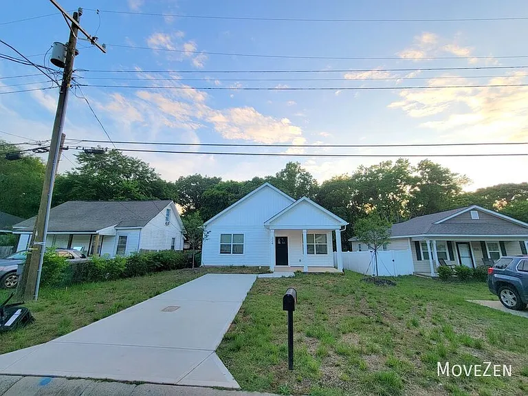 324 Houston St — Photo 15