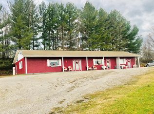 9009 Highway 111, Byrdstown, TN 38549