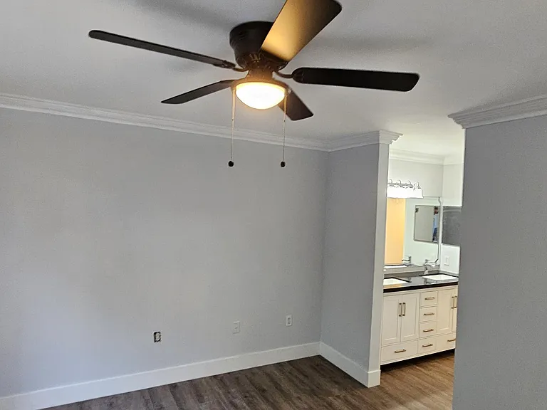 400 Scotia Dr #203 — Photo 55