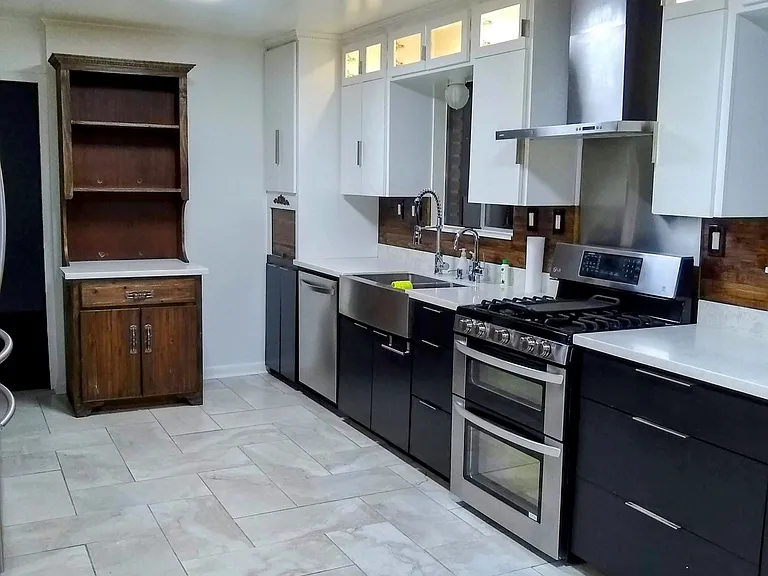 527 Camellia Dr — Photo 2