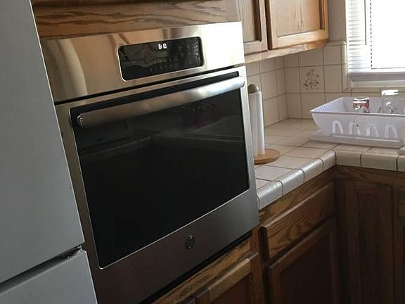 2nd image of 913 Coachella Ave