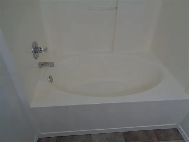 8057 W Hatcher Rd — Photo 9