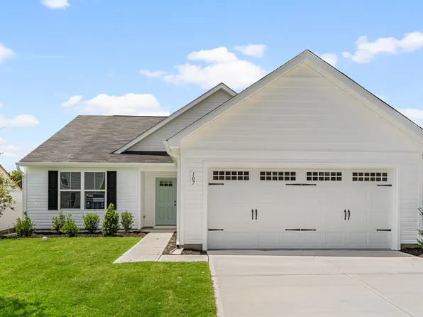 107 Port Charlotte Ct, Sanford, NC 27330