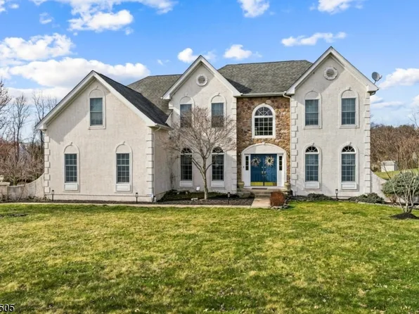 8 Scenic Hills Dr, Blairstown Twp., NJ 07825