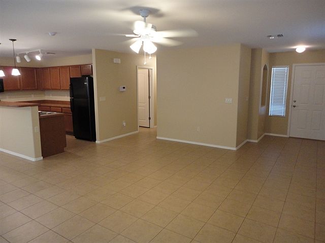 2nd image of 893 W Placita Canalito #00