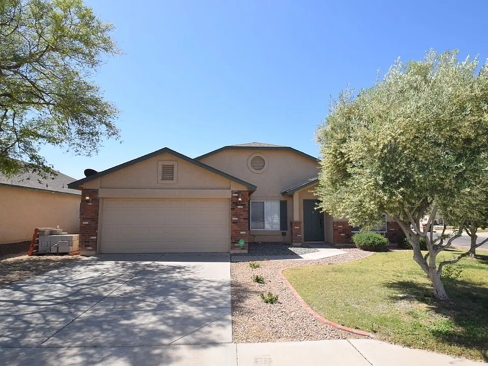 4307 E Meadow West Ln