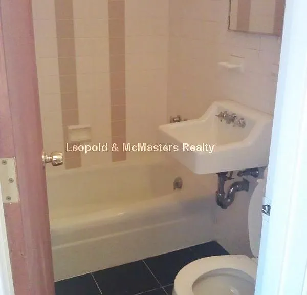 124 N Beacon St #2 — Photo 3